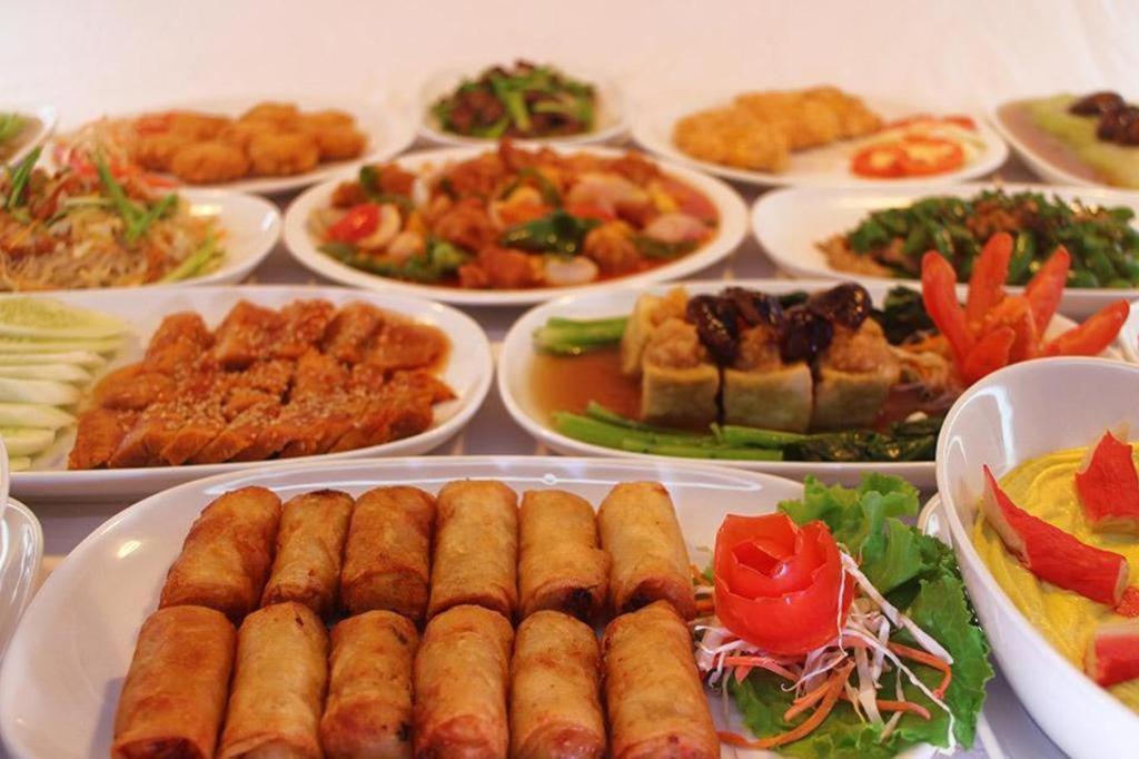 Alfa Hotel Yangon Bagian luar foto