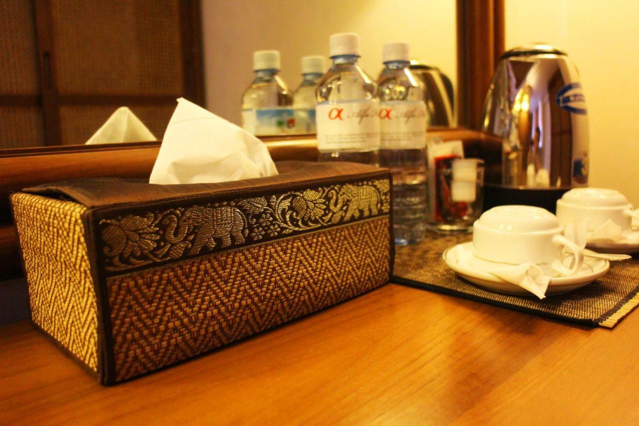 Alfa Hotel Yangon Bagian luar foto
